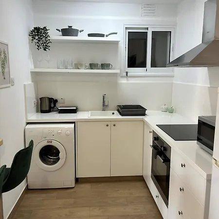 Modern 1br - Walk To Harbour - 111